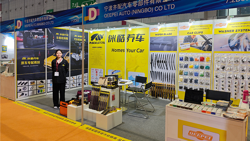 Echipa Qeepei de la Automechanika Shanghai 2024